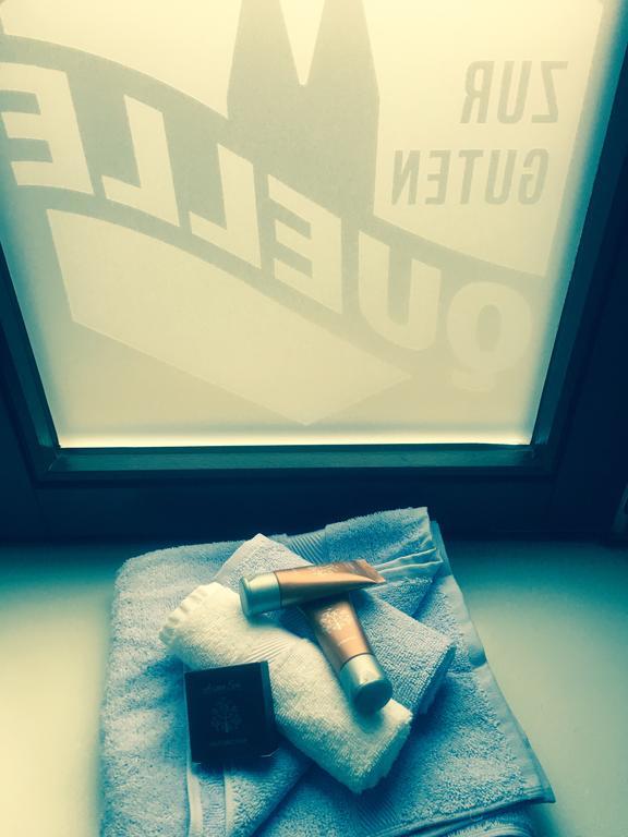 Zur Guten Quelle Koln Bagian luar foto